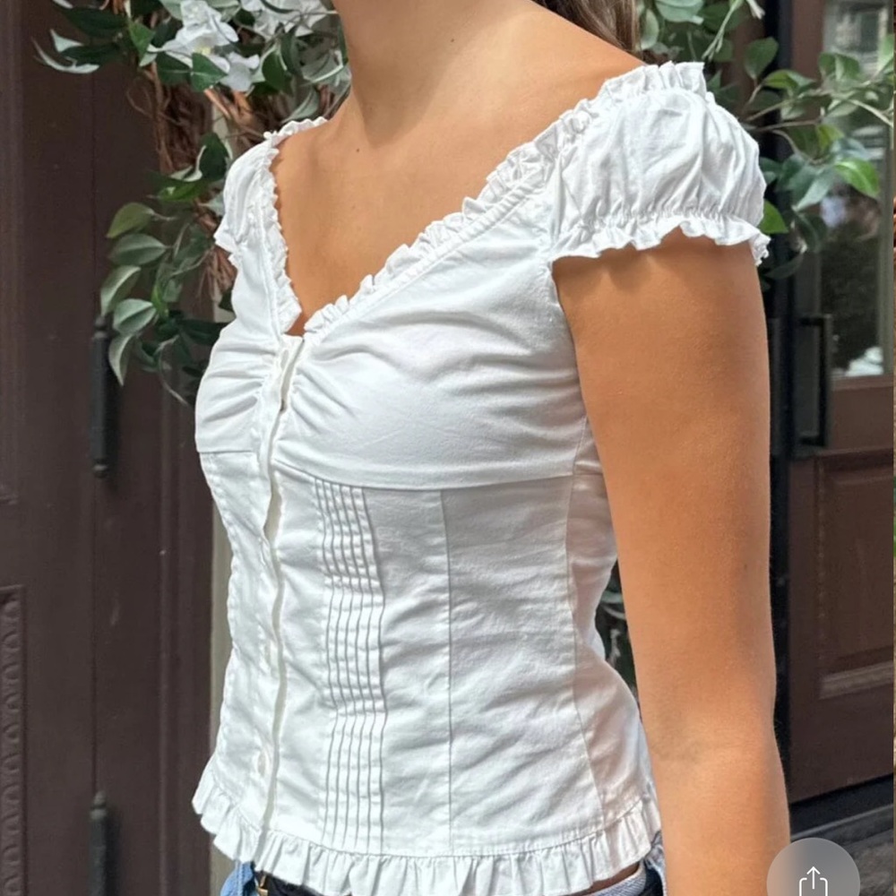 Brandy Melville White Ruffled Button Front Sweetheart Top - Picture 2 of 4